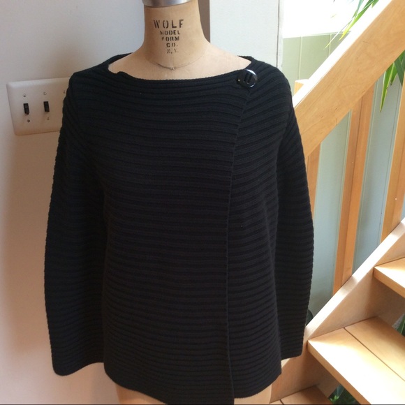 Sweater - Picture 2 of 7